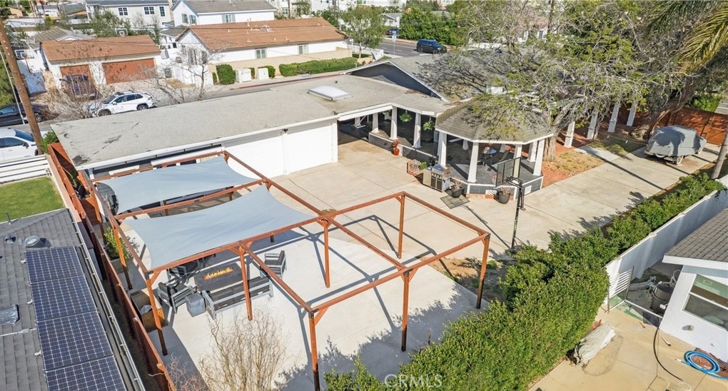 2197 Santa Ana Avenue