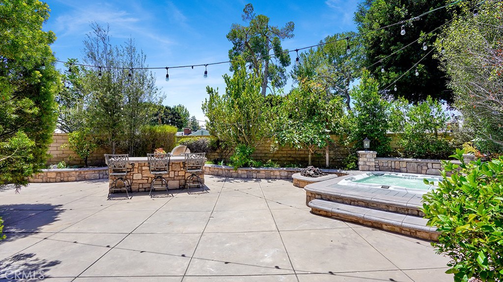 2519 Cornerstone