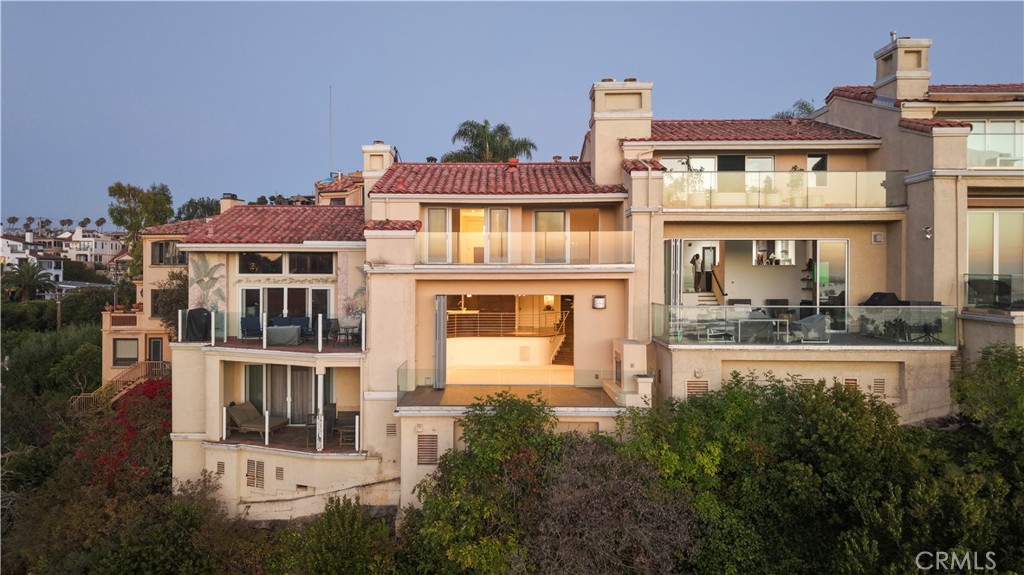315 Carnation