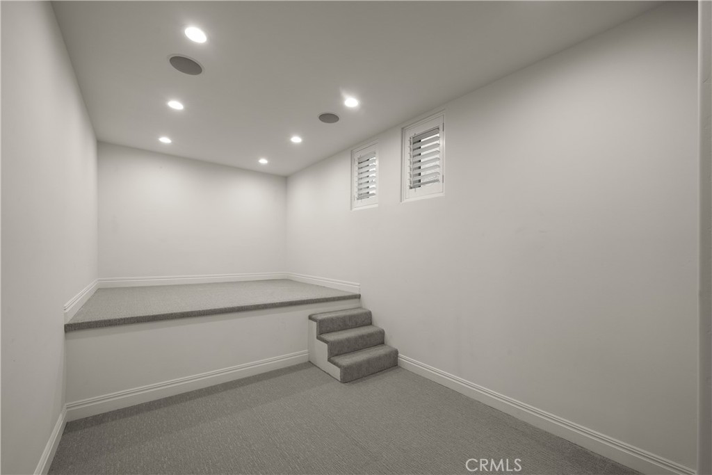 315 Carnation