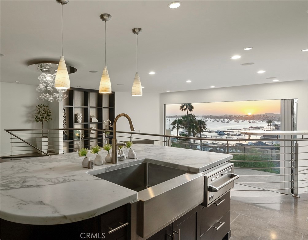 315 Carnation