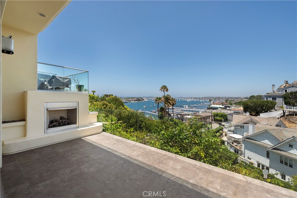 315 Carnation
