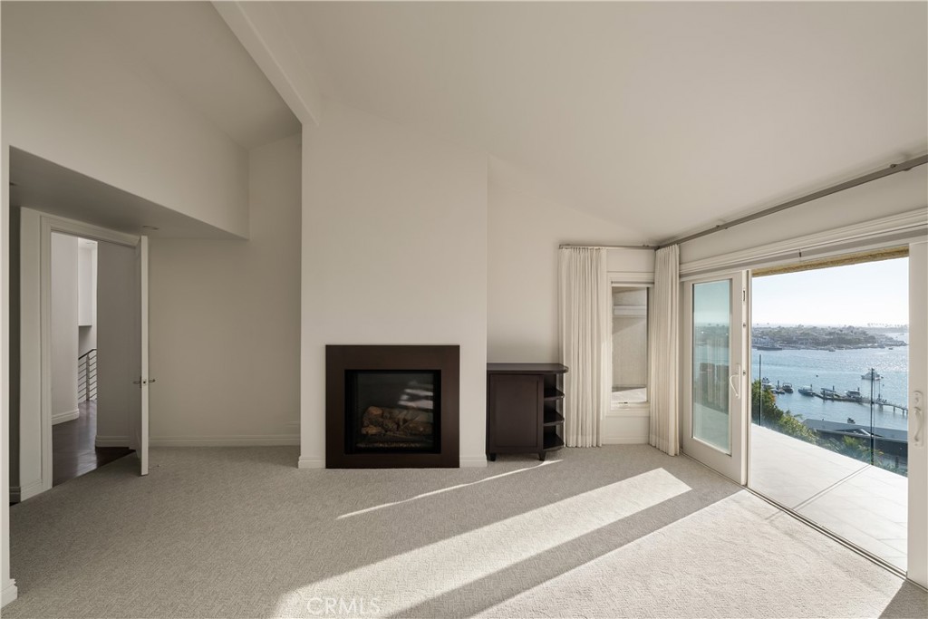 315 Carnation