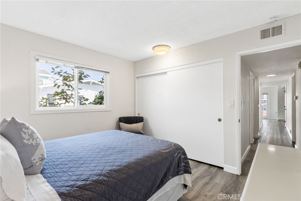 218 E Balboa 1/2