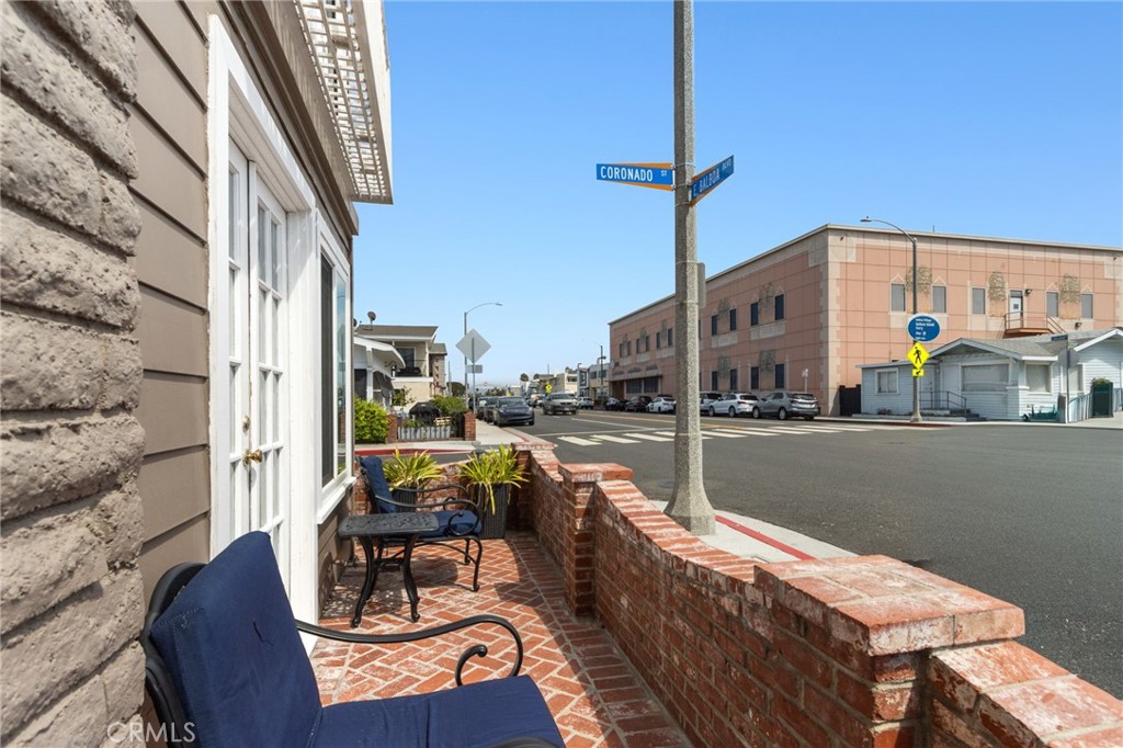 218 E Balboa 1/2