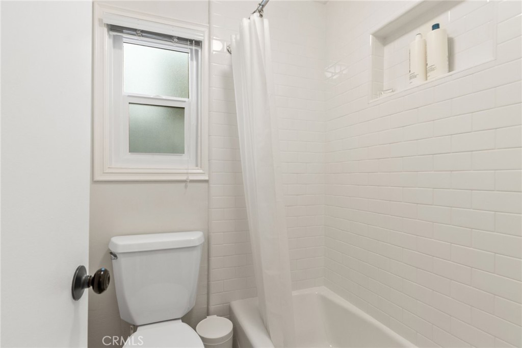 218 E Balboa 1/2