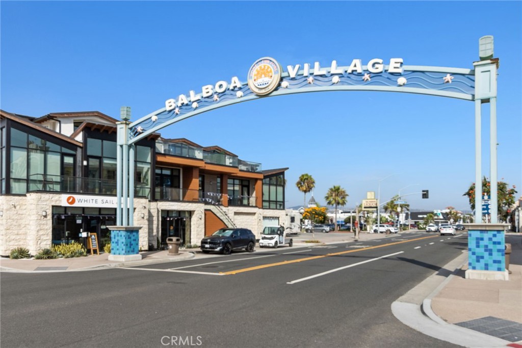 218 E Balboa 1/2