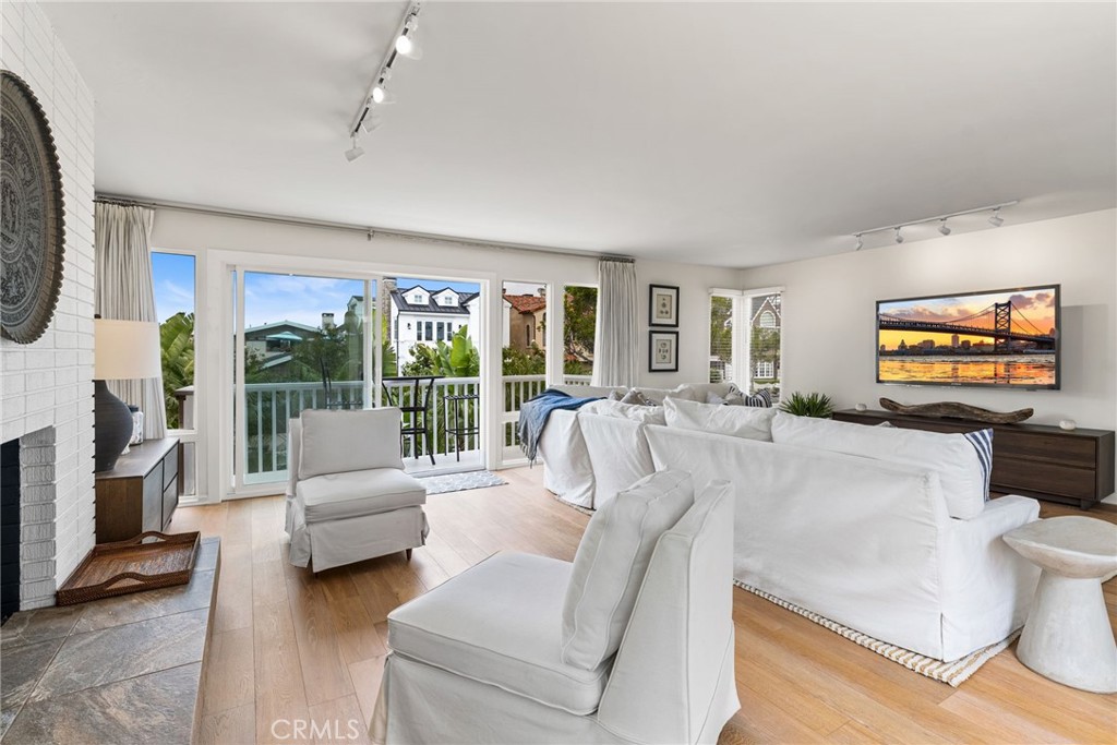 430 Carnation Avenue