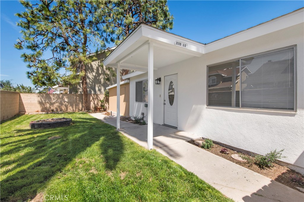 2175 1/2 Tustin Avenue