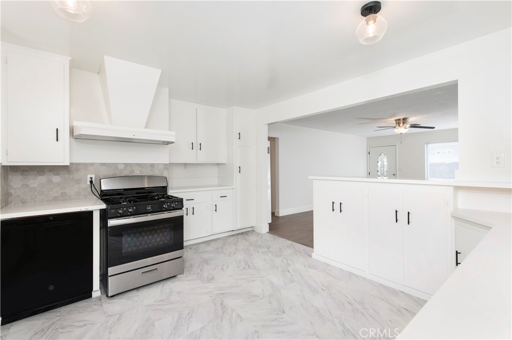 2175 1/2 Tustin Avenue