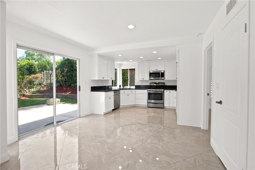 29696 Michelis Street