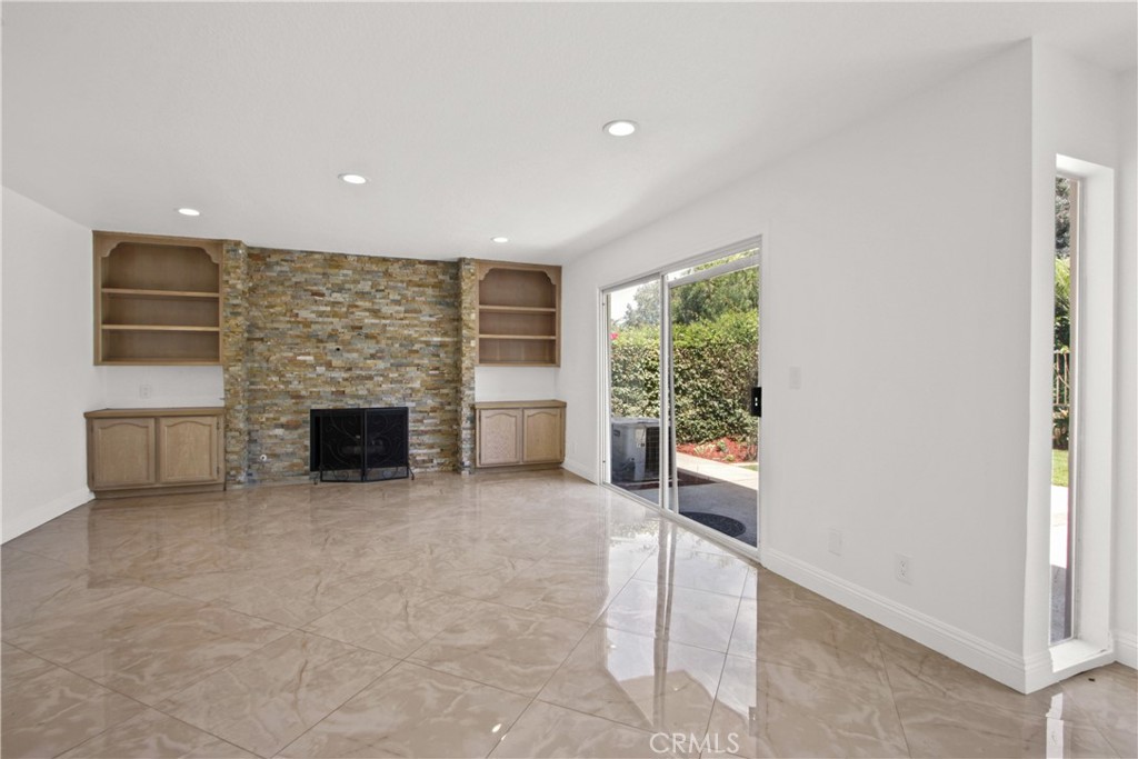 29696 Michelis Street