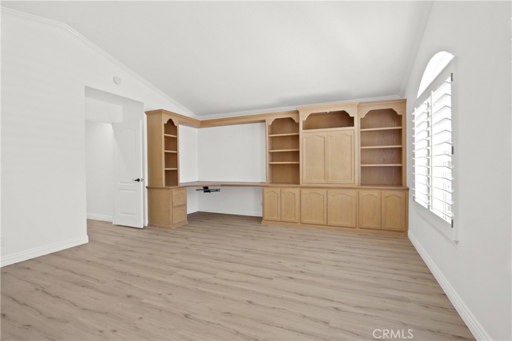 29696 Michelis Street