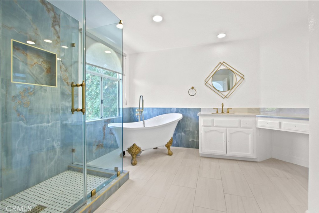 29696 Michelis Street