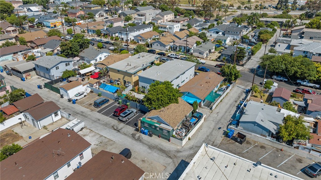 233 W Oliver Street