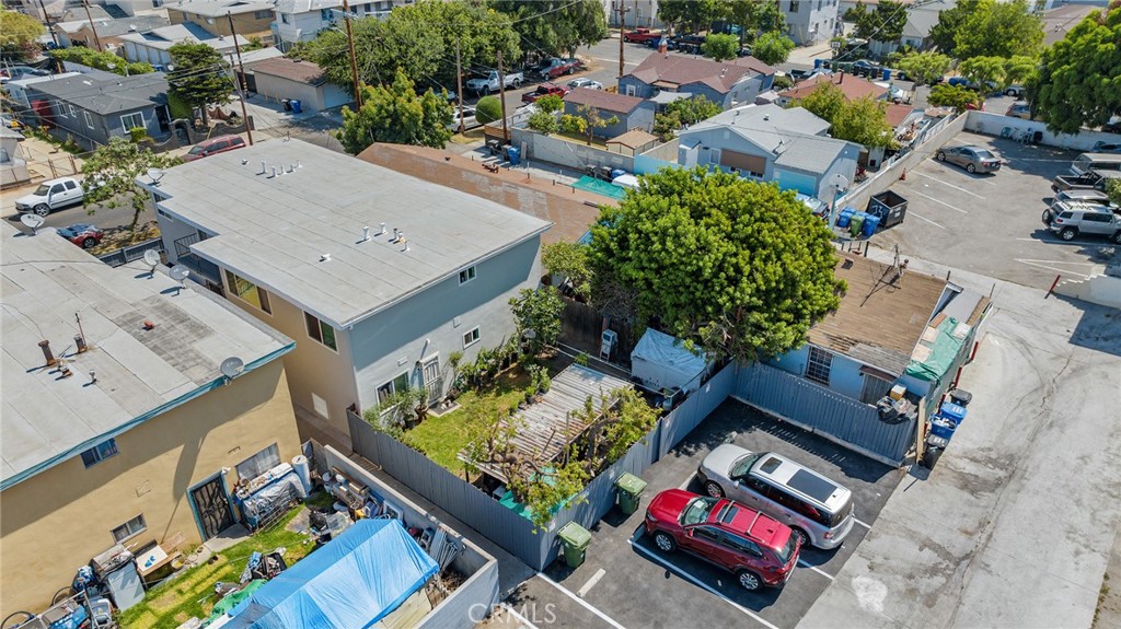 233 W Oliver Street