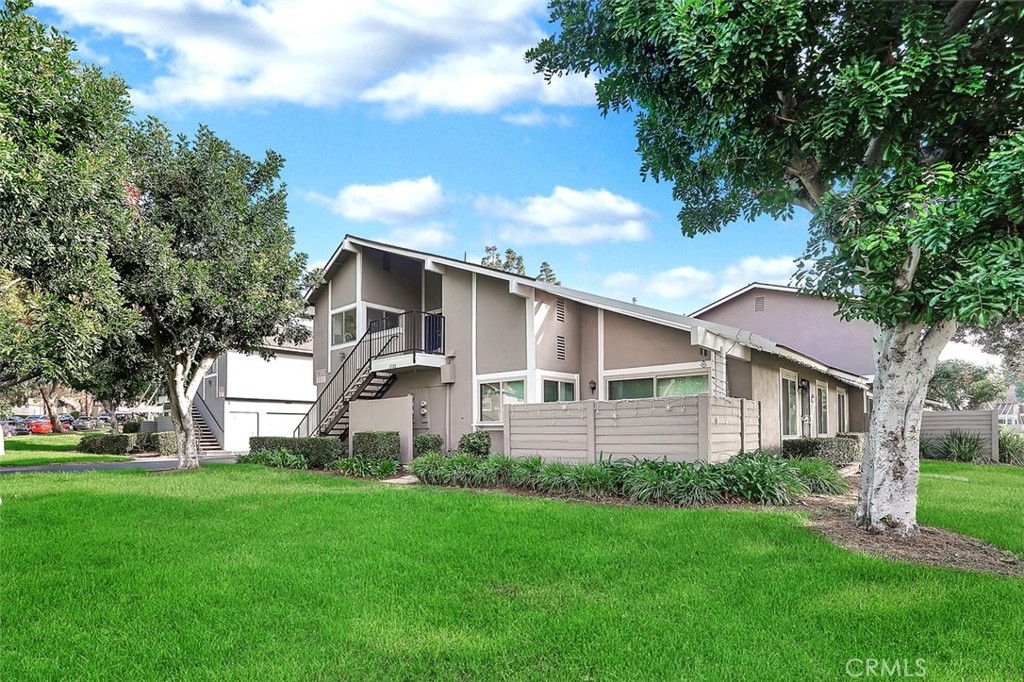 1720 N Willow Woods Drive B