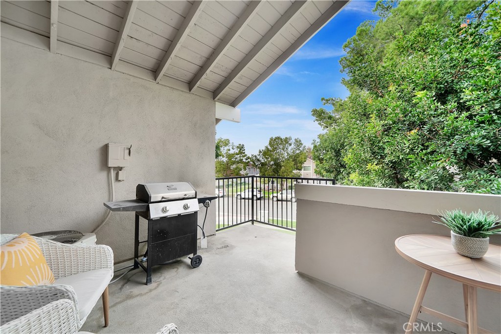 1720 N Willow Woods Drive B