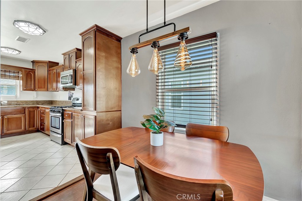 168 E Harcourt Street