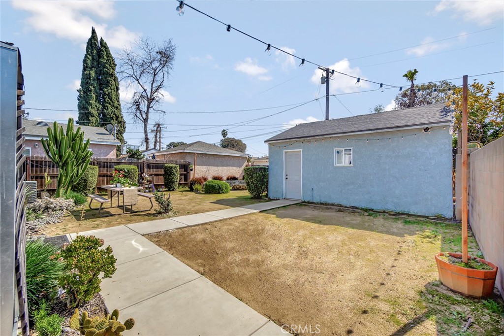 168 E Harcourt Street