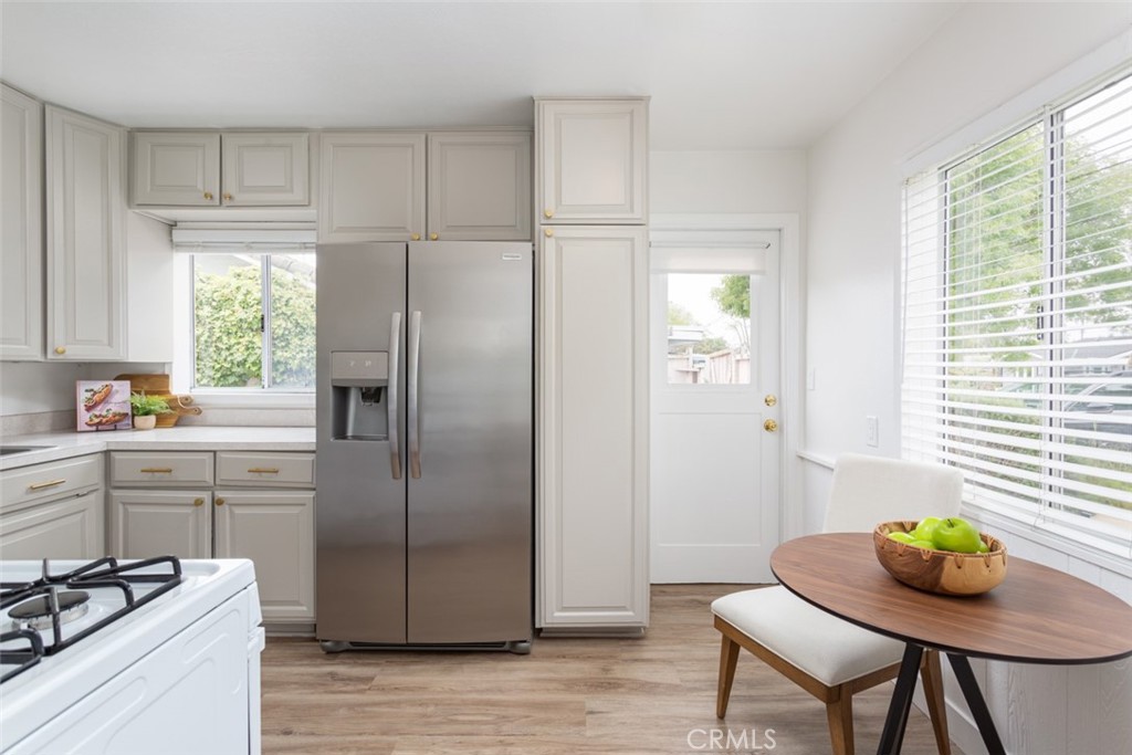 2060 Monrovia Avenue