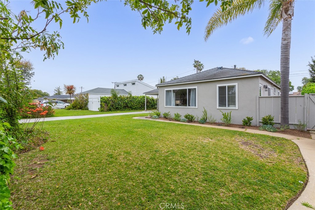 2060 Monrovia Avenue