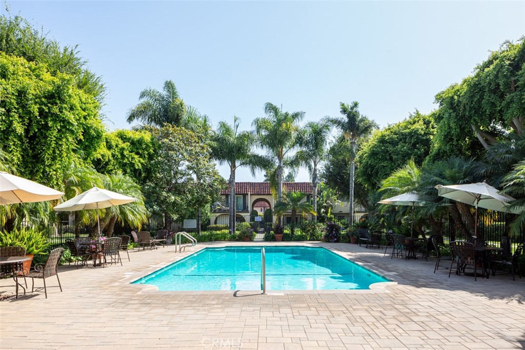 3019 Club House Circle