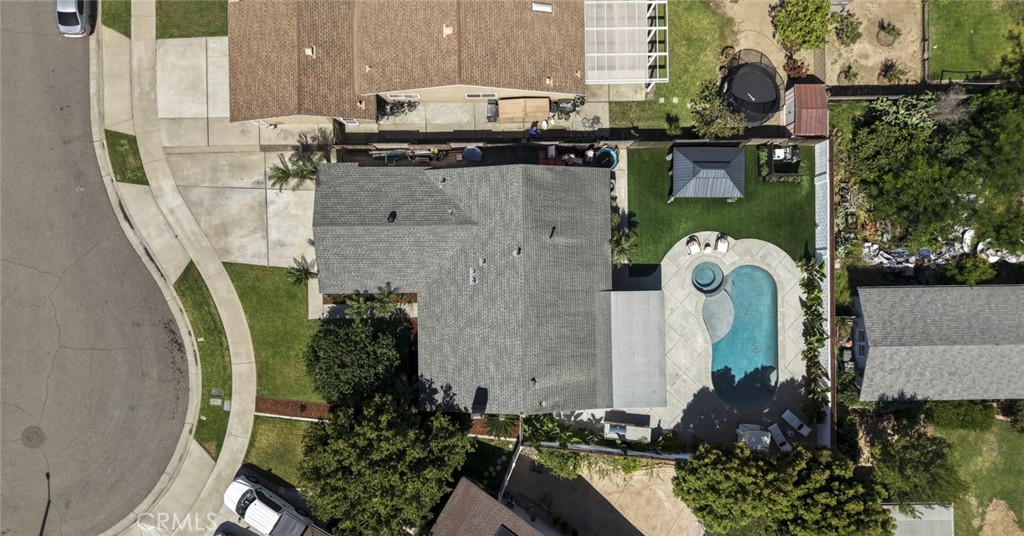 1519 E Van Bibber
