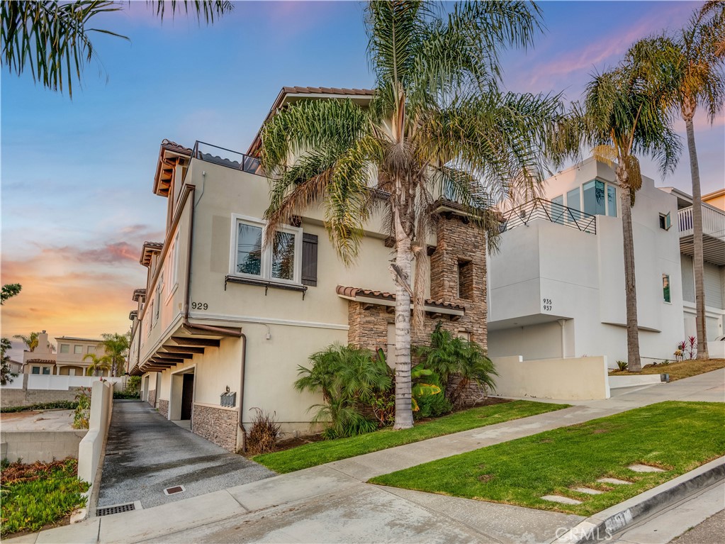 929 1st Street Unit: A