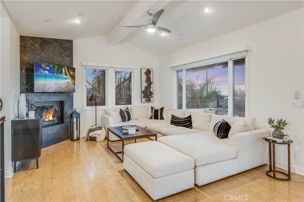 929 1st Street Unit: A