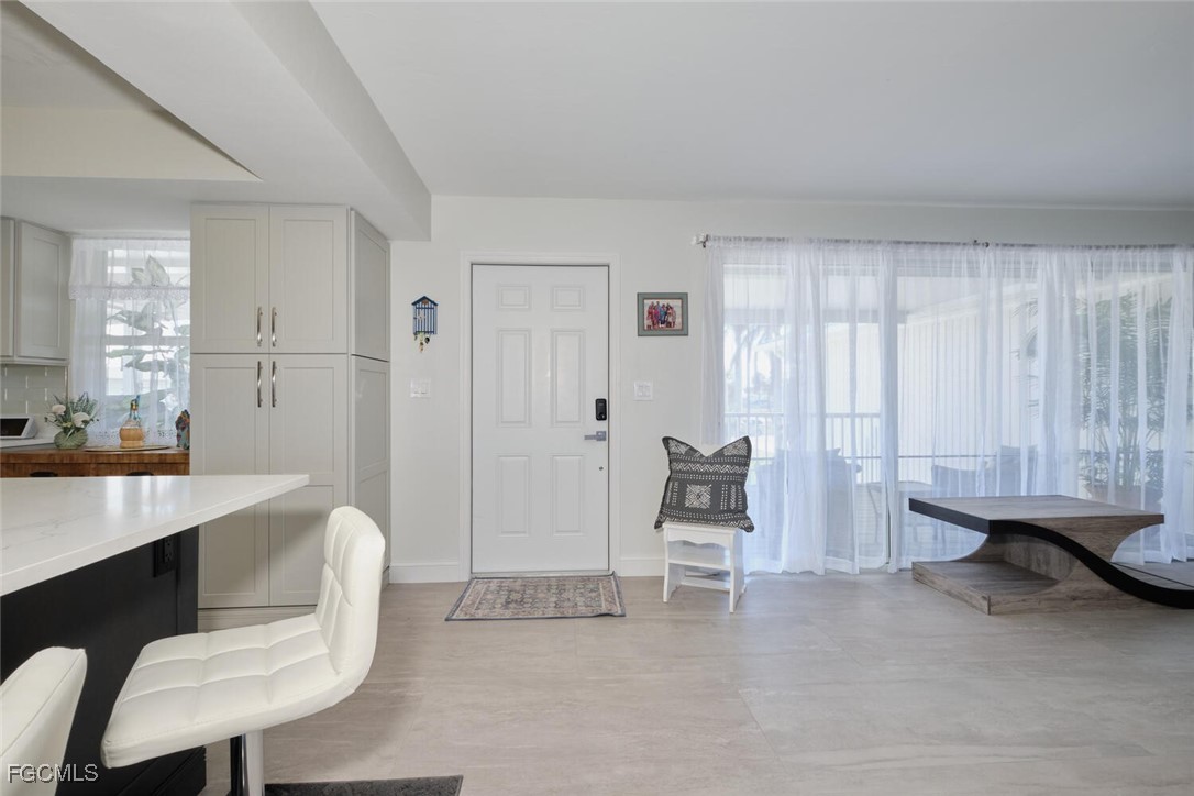 789 San Carlos DR