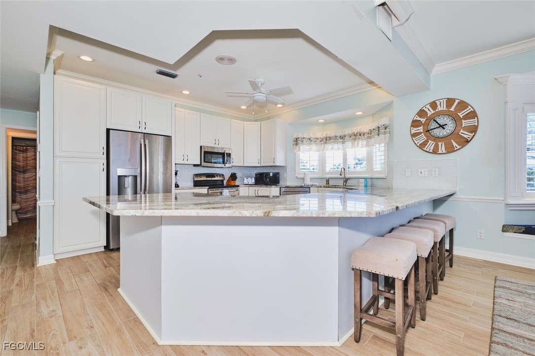 950 San Carlos DR