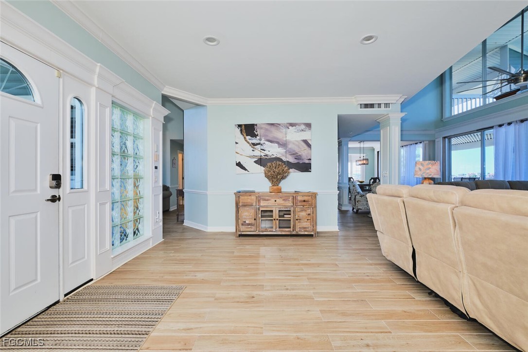 950 San Carlos DR