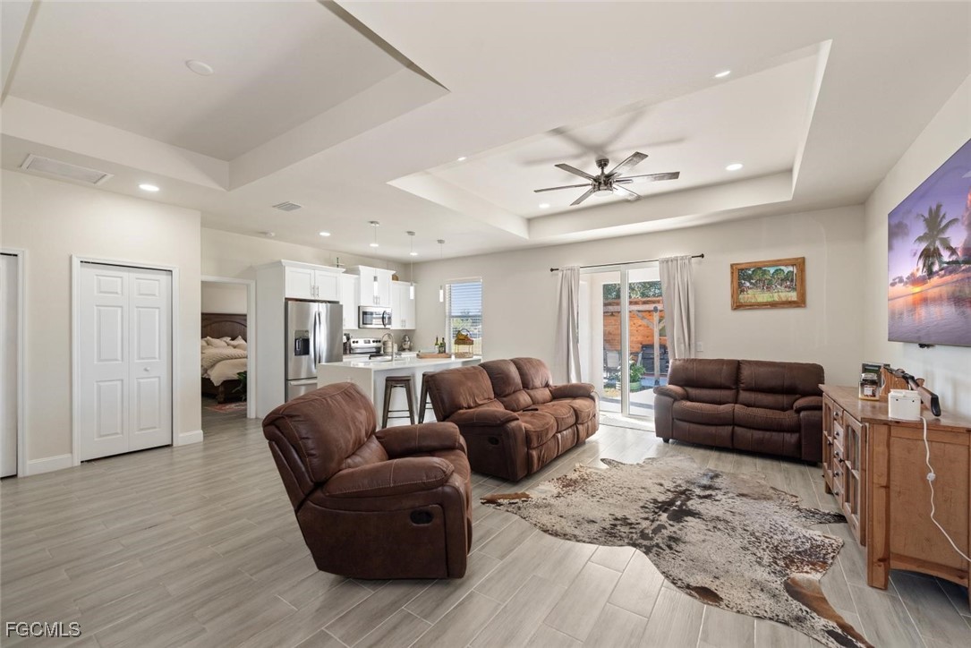 6139 Hendley CT