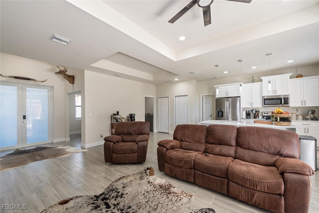 6139 Hendley CT