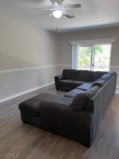 1107 Enrique ST E