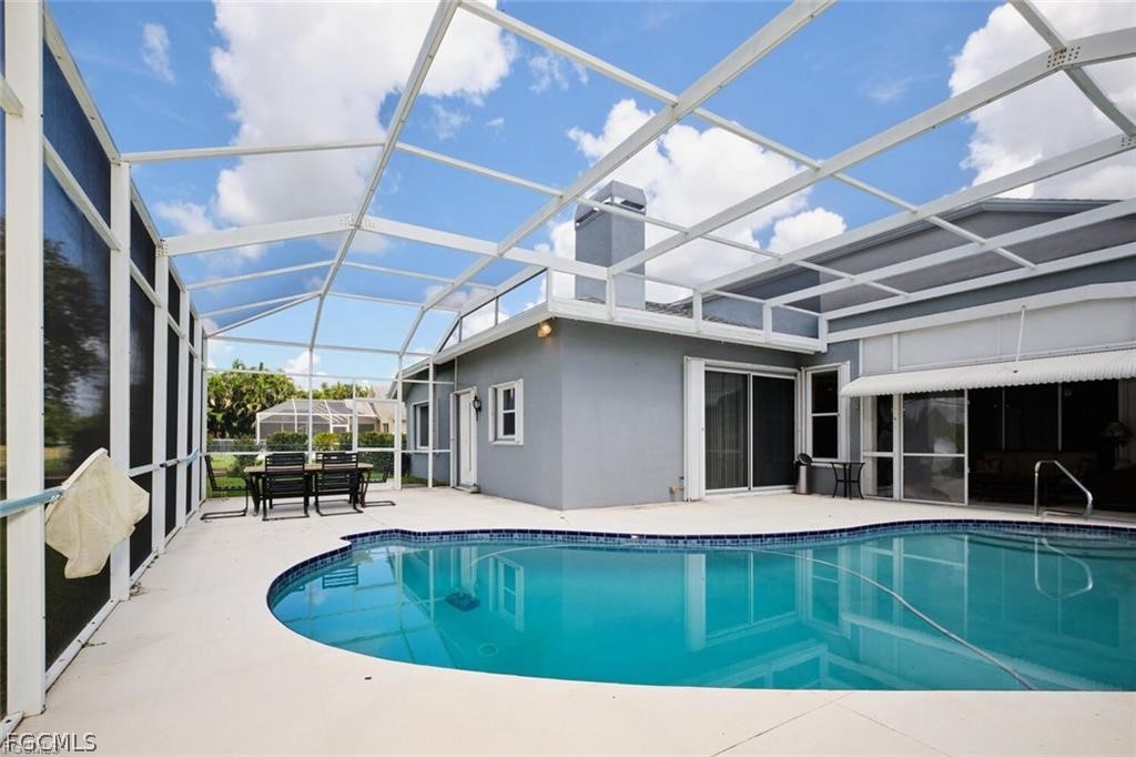 734 Milwaukee BLVD