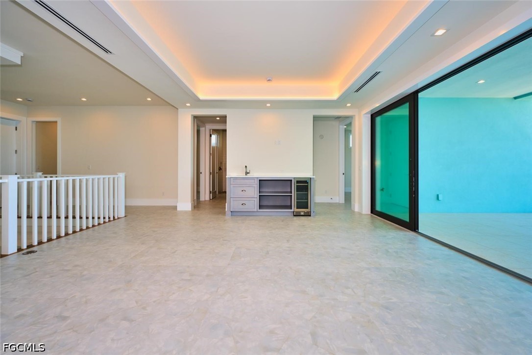 938 San Carlos DR