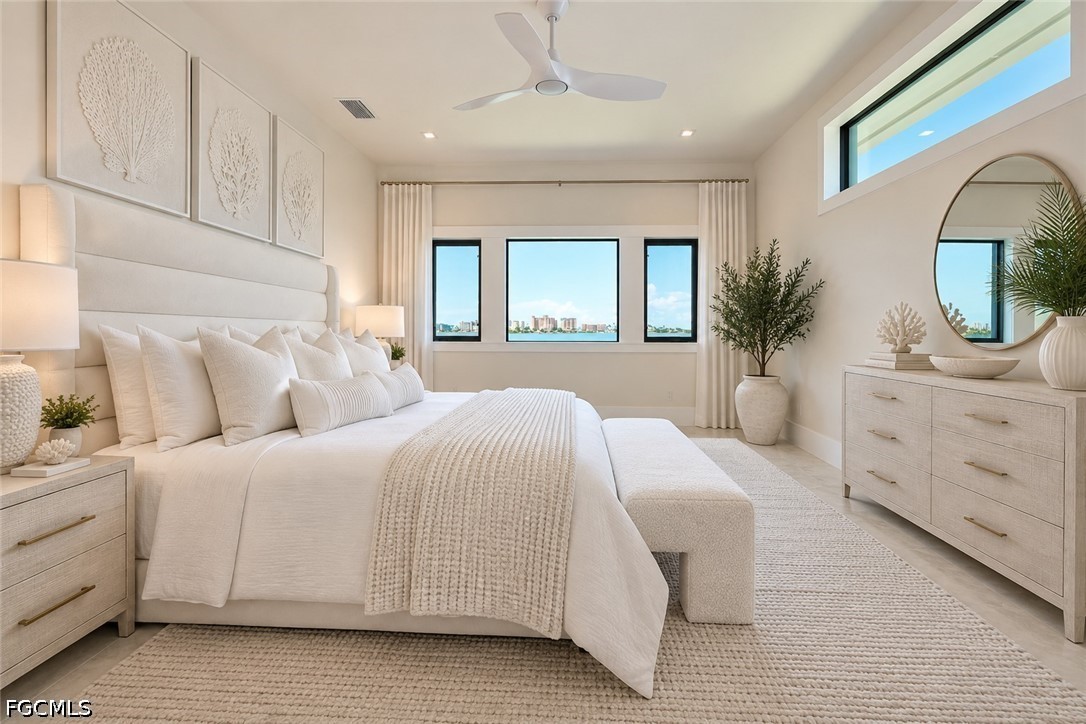 938 San Carlos DR