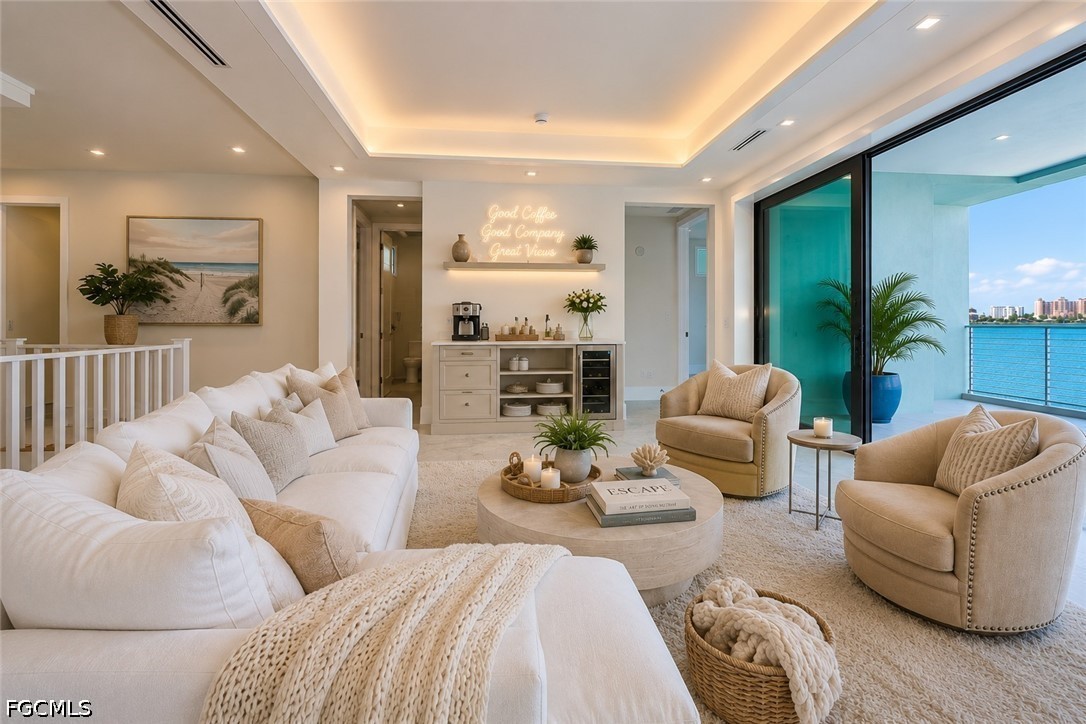 938 San Carlos DR