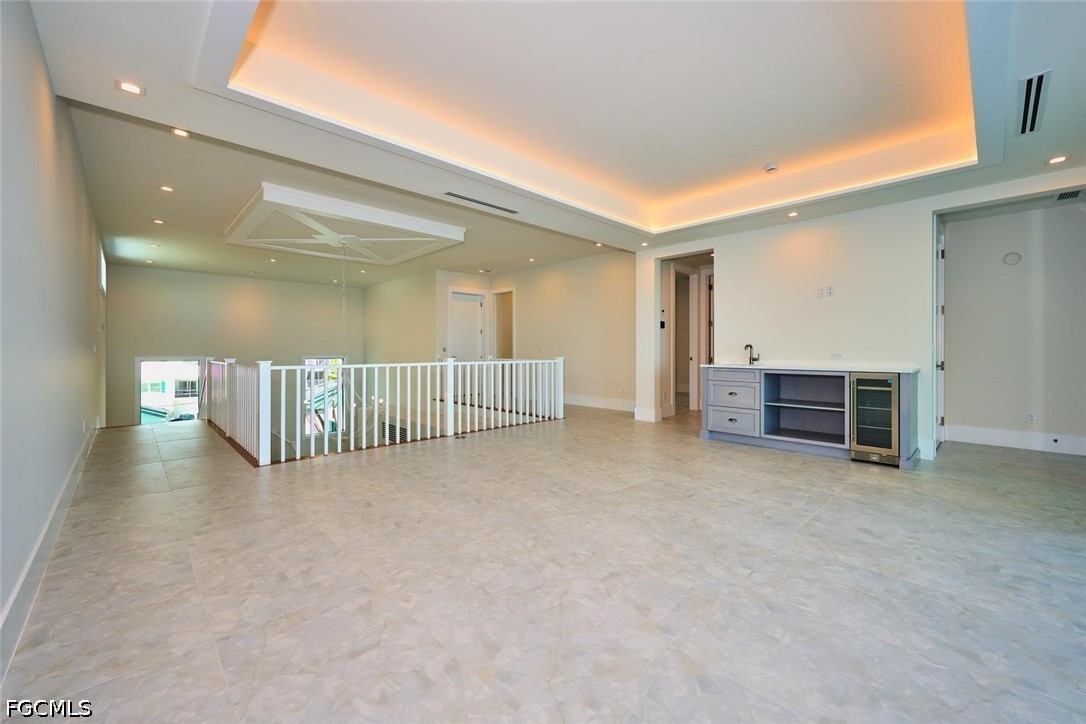 938 San Carlos DR