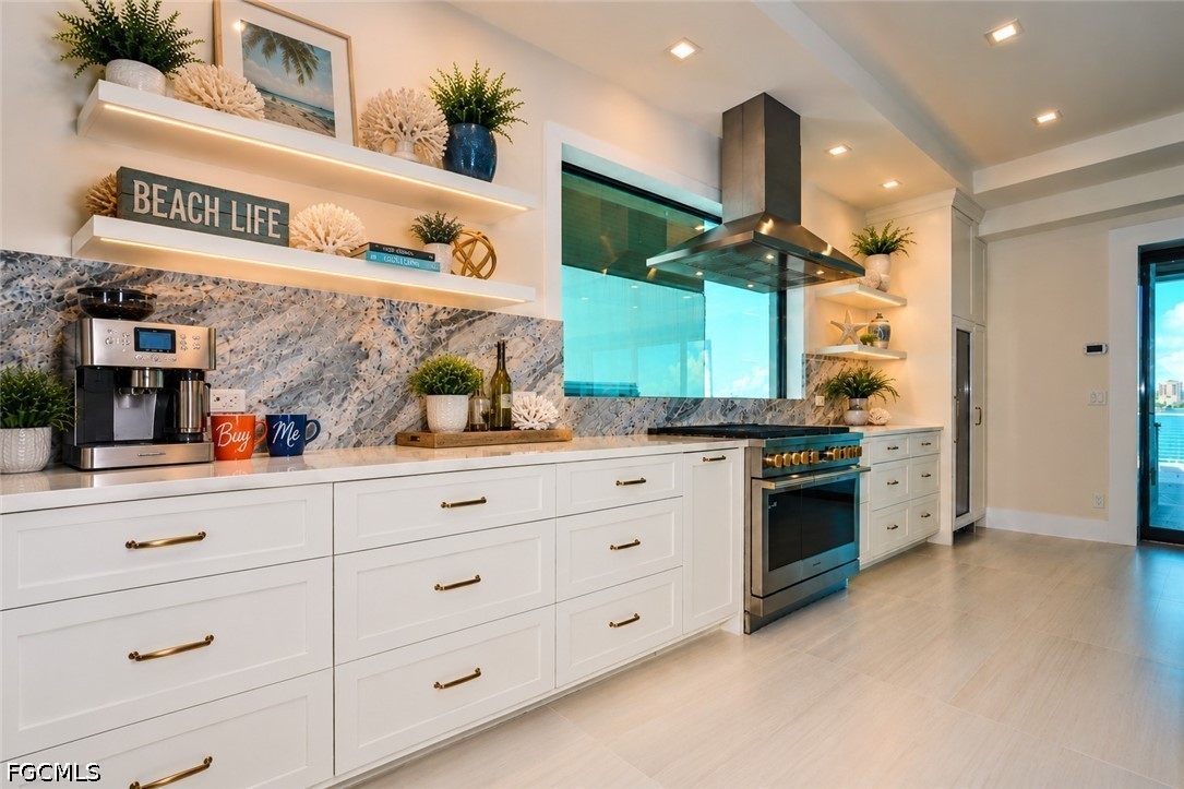 938 San Carlos DR