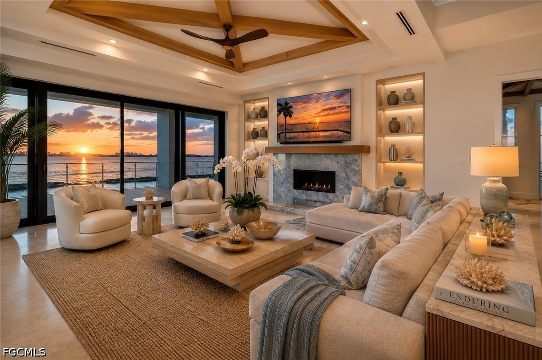 938 San Carlos DR