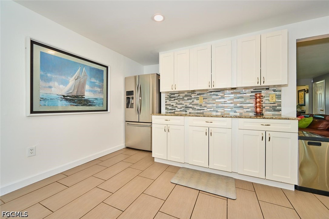 2212 Crystal DR
