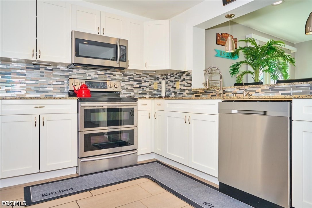 2212 Crystal DR