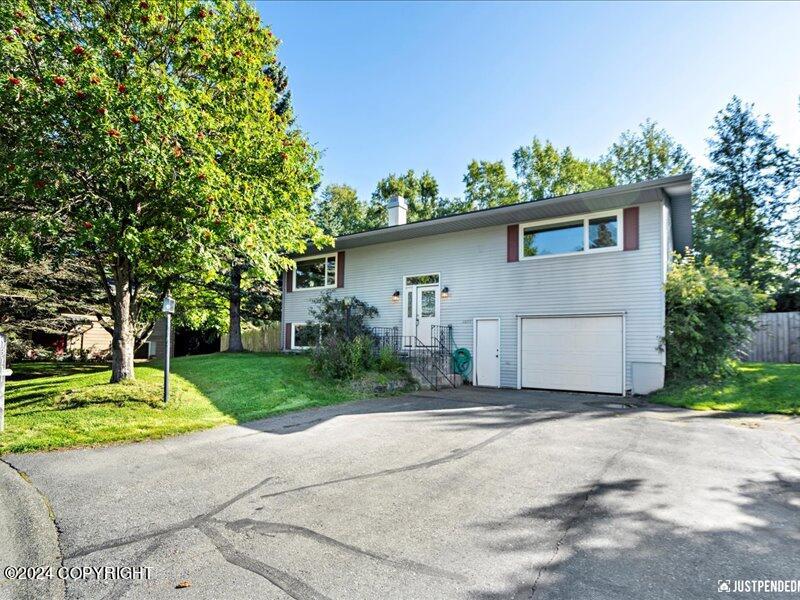 13111 Scottie Court