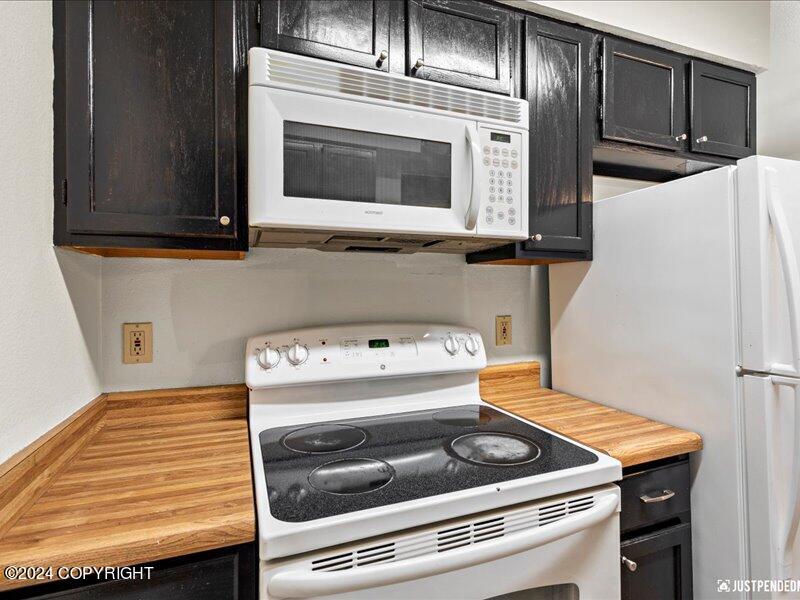 8101 Briarwood Street