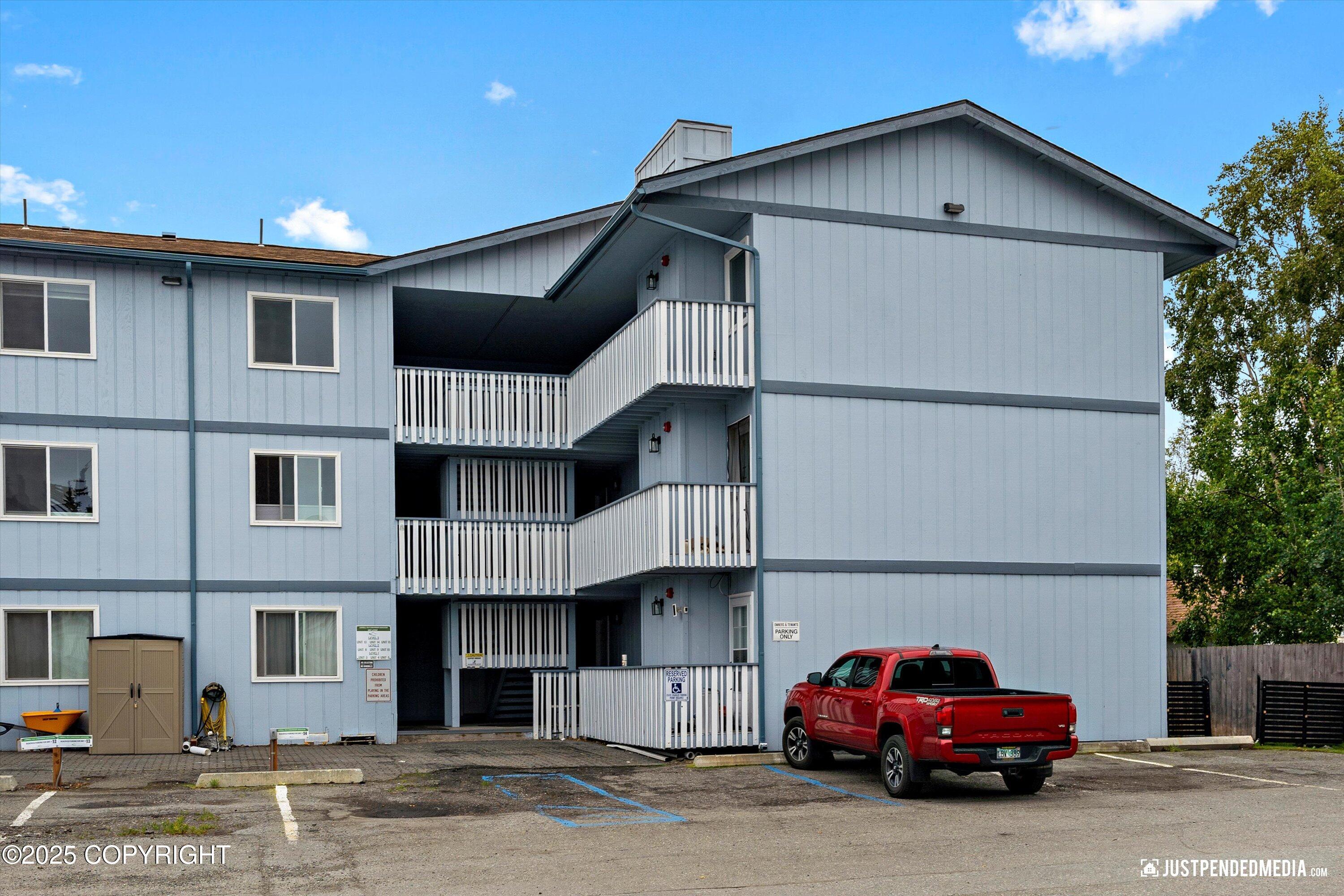 4530 Wright Street # 9 Unit: #9