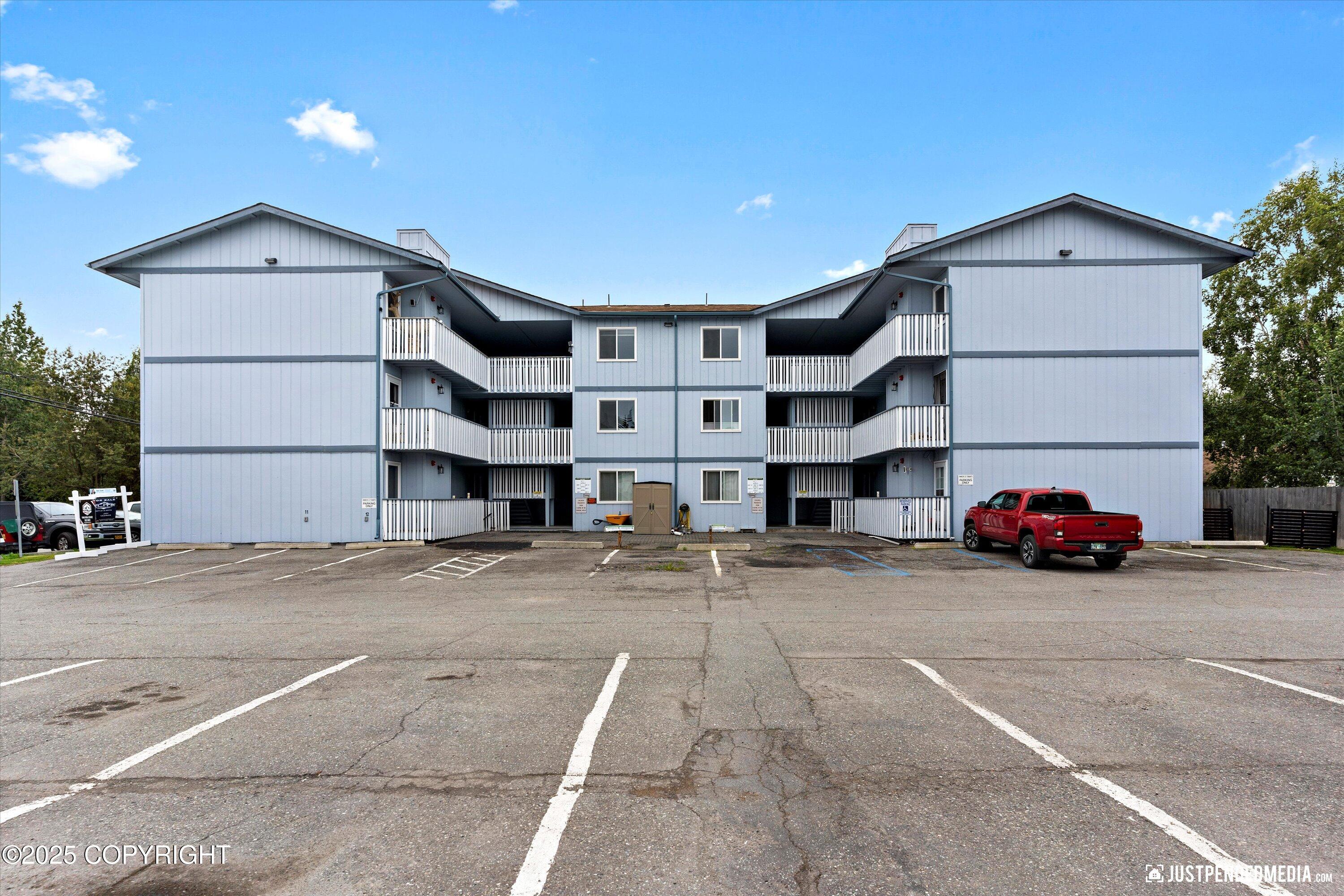 4530 Wright Street # 9 Unit: #9
