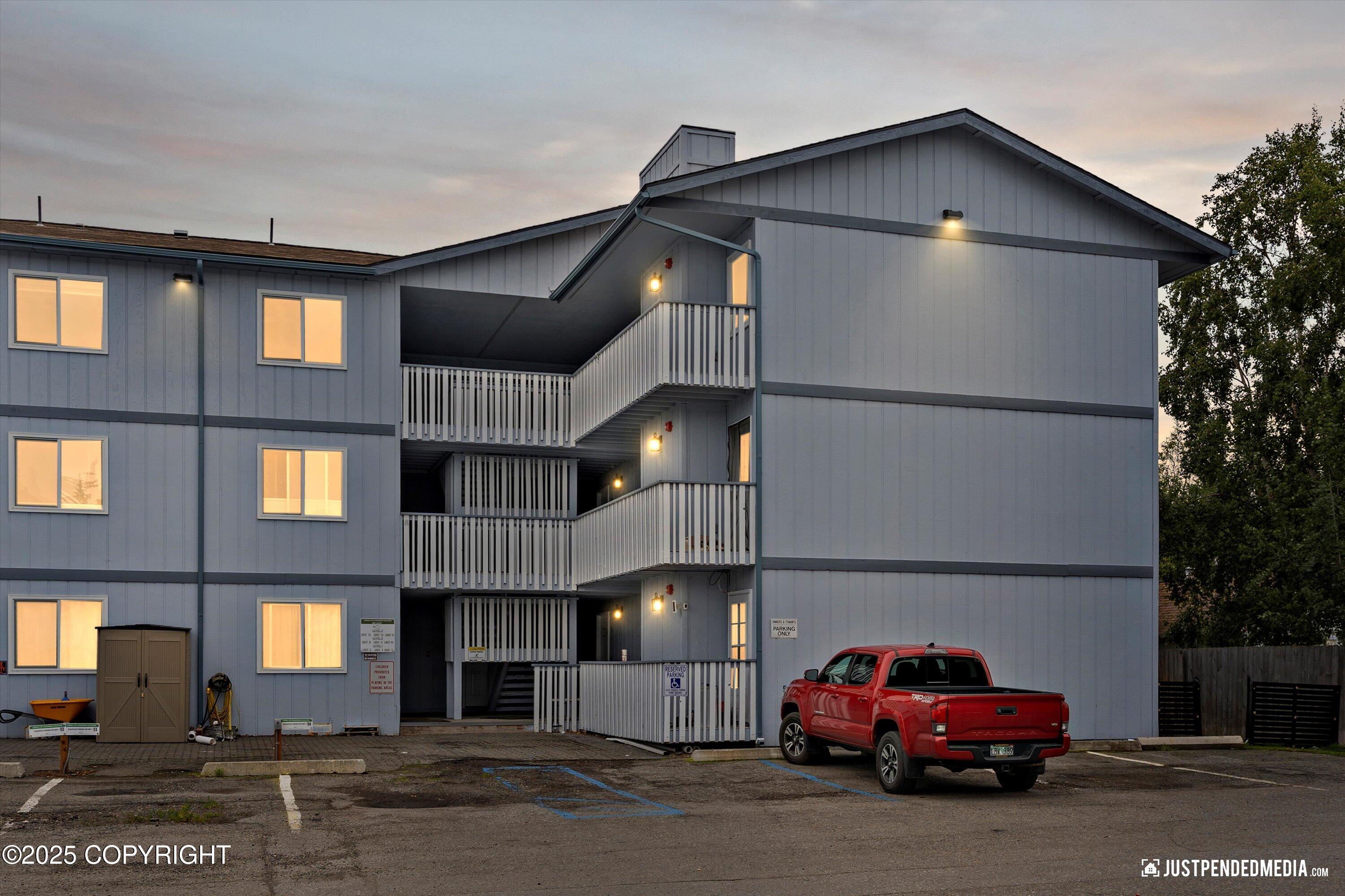 4530 Wright Street # 9 Unit: #9